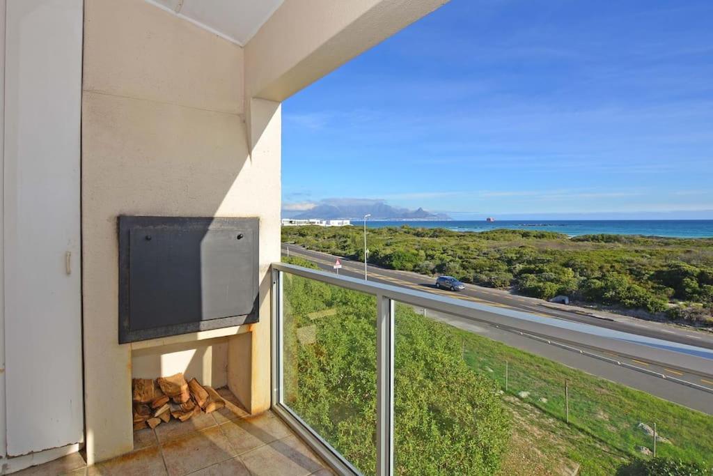 Lovely 2 Bedroom Ocean Lookout *